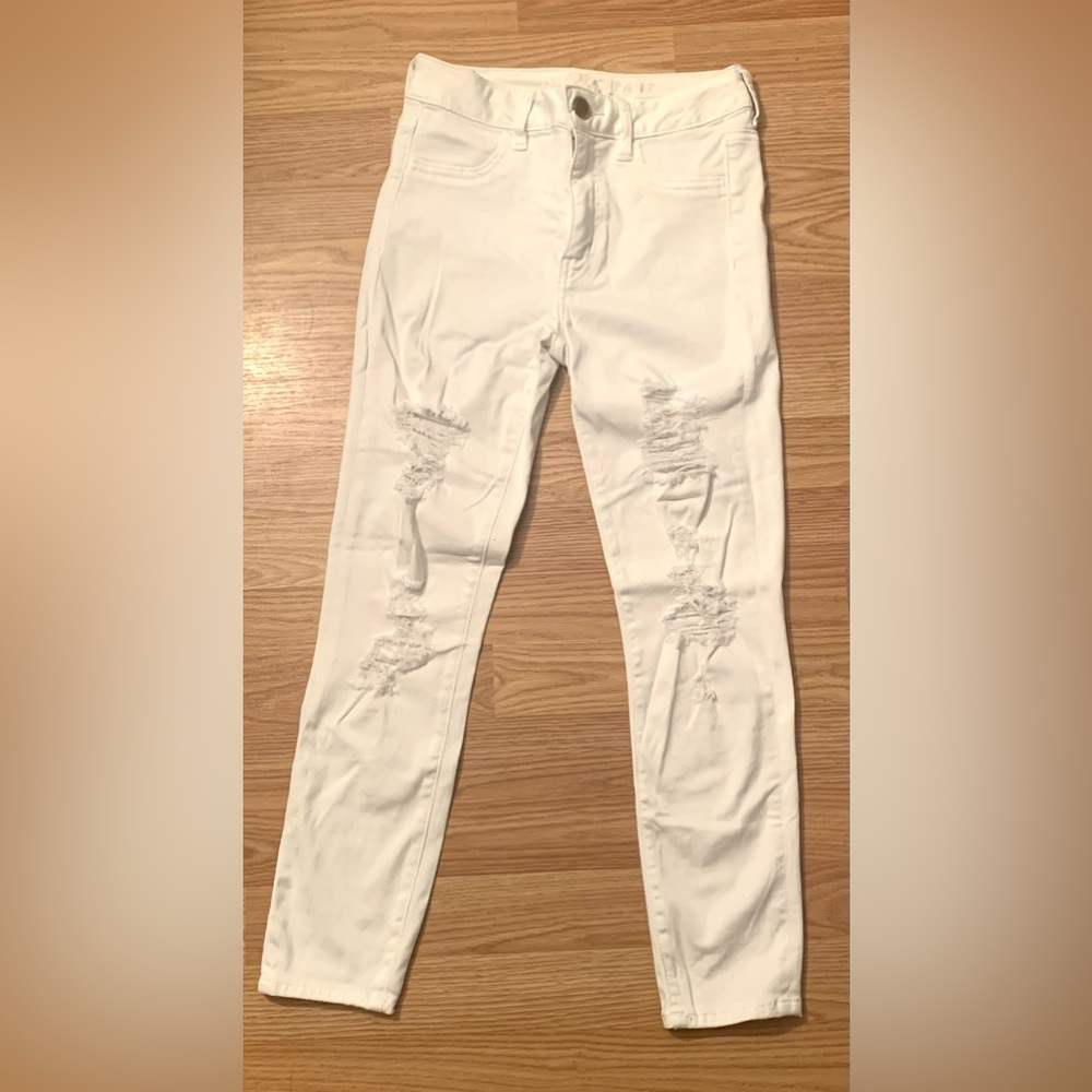 American Eagle Hi-Rise Cropped Jegging (Lightly Distressed)